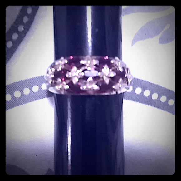 Jewelry - Ring